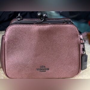 Coach Pearl Kisslock Crossbody in Rose Metallic color